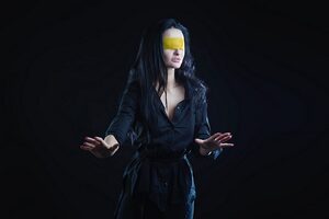 Фотография экшн-игры В темноте от компании Паника (Фото 1)